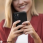 Preview: iPhone Silicone Mag Cover MagSafe in schwarz in der Hand Zubehör online kaufen bestellen